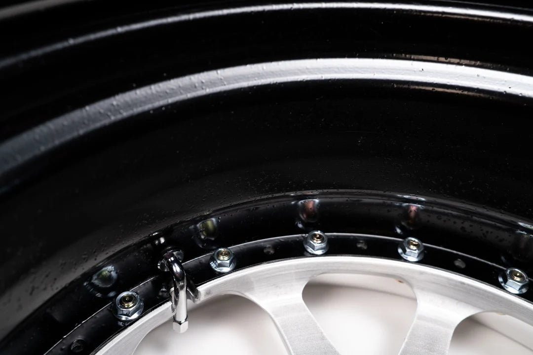 SSR Agle Strusse 17インチ 8.5J +35, 9J +37 (5穴/PCD114.3)