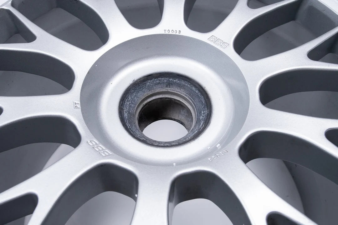 BBS RE022 / RE629 18インチ 13J マグネシウム センターロックホイール
