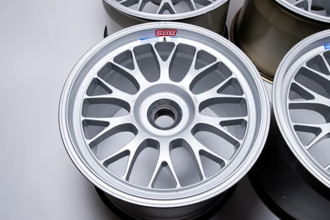 BBS RE022 / RE629 18インチ 13J マグネシウム センターロックホイール