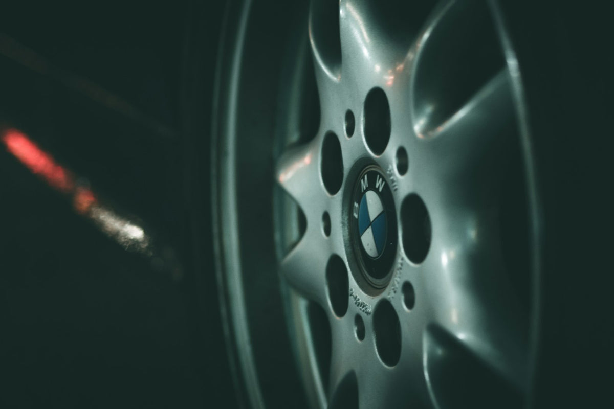 WORK Emotion XT7 18-Inch Wheel Set 9.5J +38 / 8.5J +38 (5x114.3)