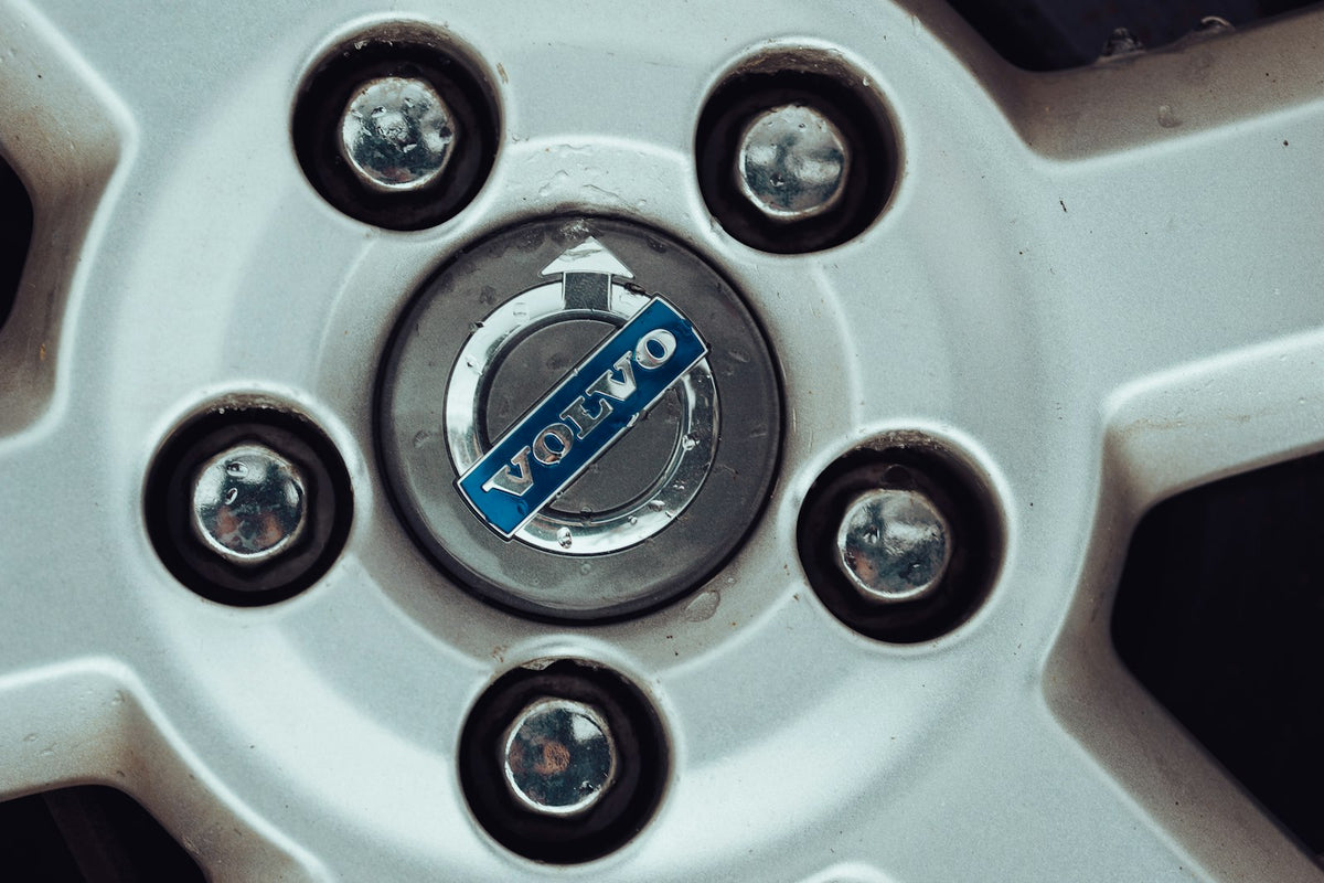 Yokohama AVS Model 5 Wheel Center Cap Set